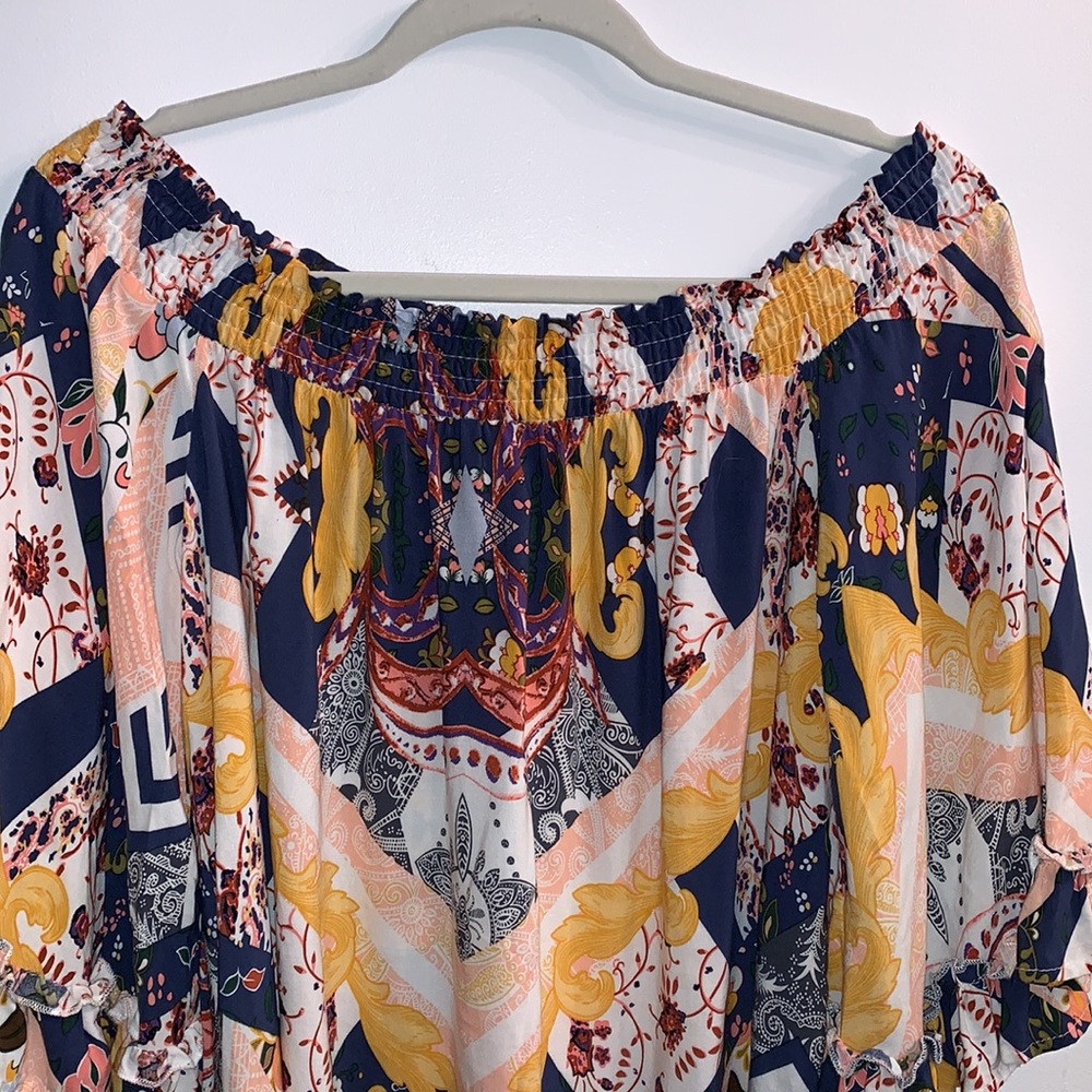Jaase | Off Shoulder Blouse - Picture 2 of 5